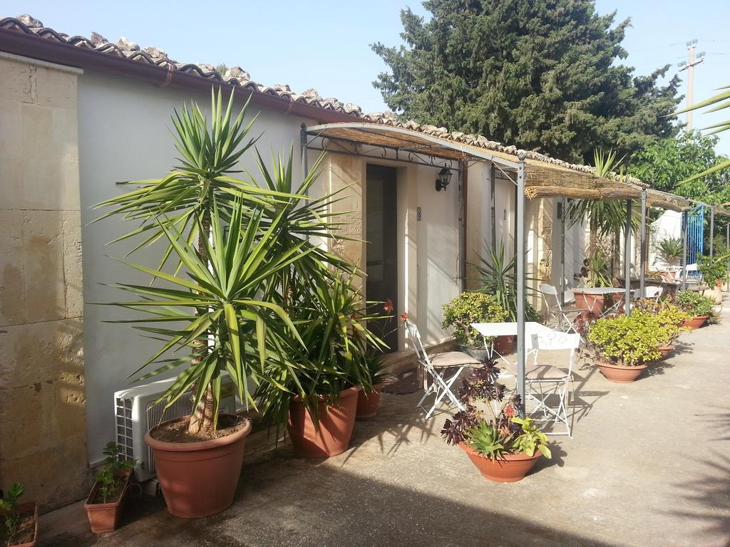A Lumia Villa Noto Exterior photo